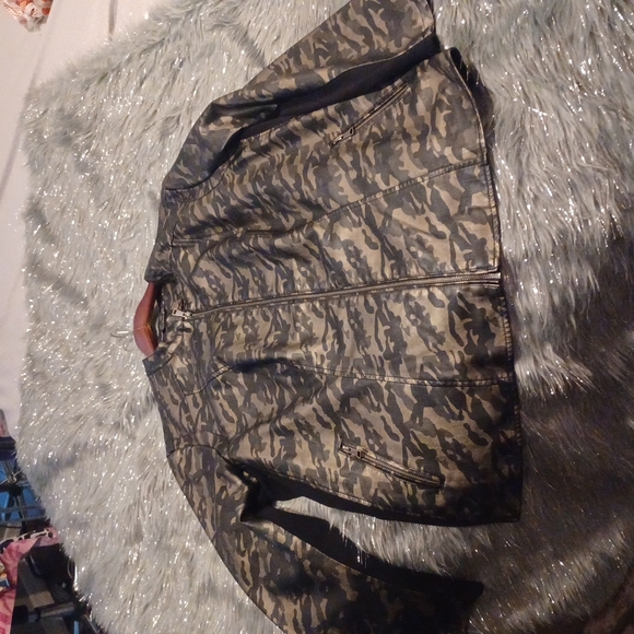 Avenue Jackets & Blazers - LEATHER COAT CAMOUFLAGE DESIGN PLUS SIZE